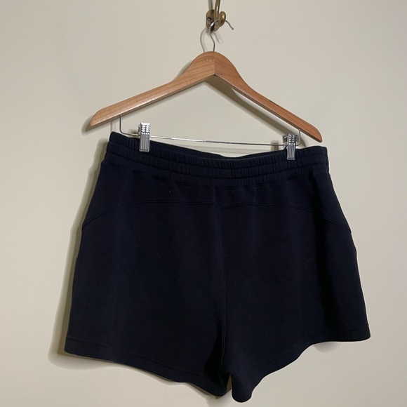 Spanx AirEssentials 4" short black - Picture 8 of 10